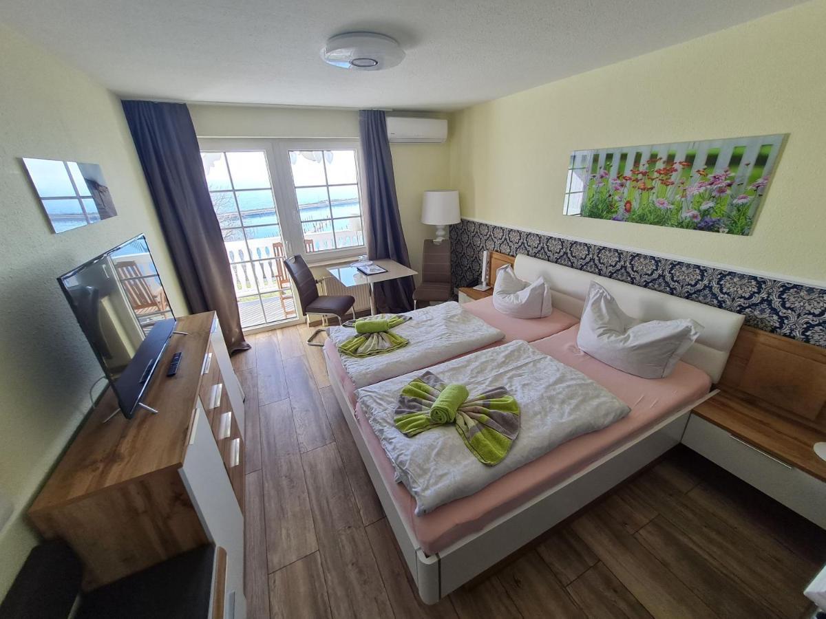 Hotel Waterkant ซาสนิทซ์ ภายนอก รูปภาพ