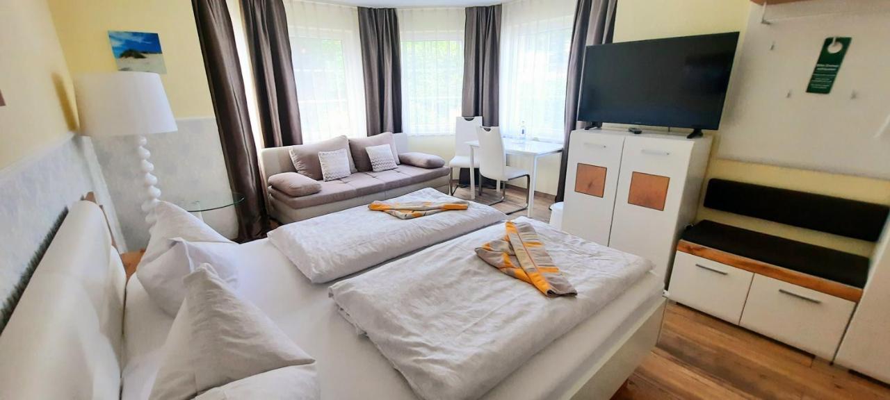 Hotel Waterkant ซาสนิทซ์ ภายนอก รูปภาพ