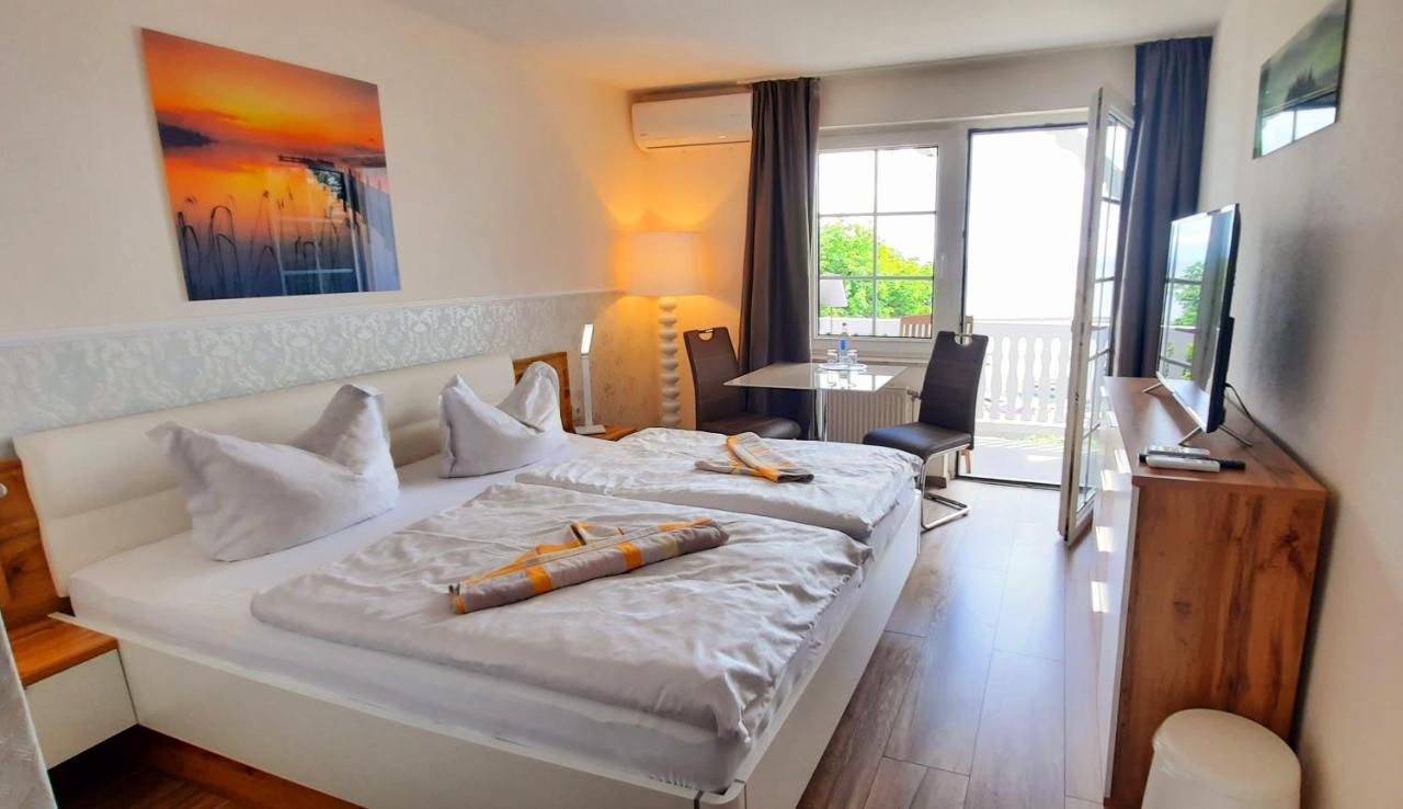 Hotel Waterkant ซาสนิทซ์ ภายนอก รูปภาพ